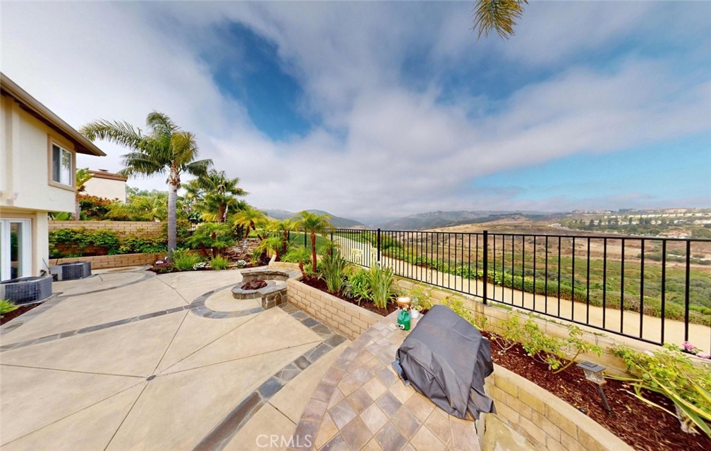 28671 Sea Point, Laguna Niguel CA 92677 - photo 47