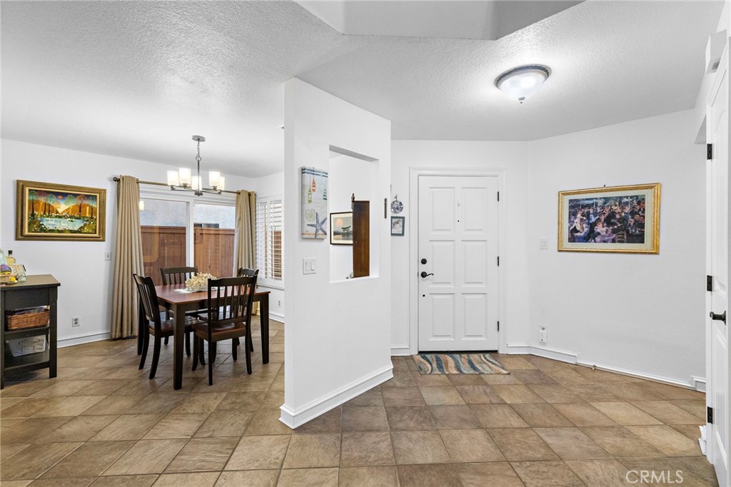 Entry - 28752 Calle Vista, Laguna Niguel CA 92677 - photo 5