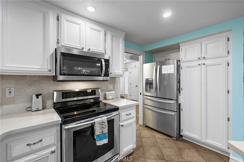 Kitchen - 28752 Calle Vista, Laguna Niguel CA 92677 - photo 12