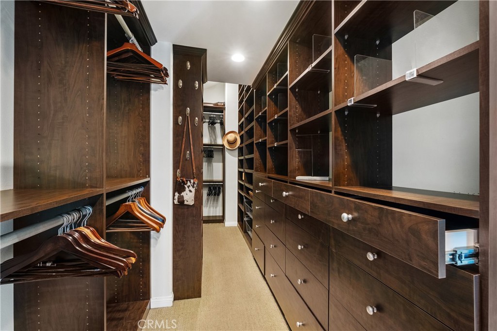 Large Californian Closet closet! - 29 Bridington, Laguna Niguel CA 92677 - photo 27