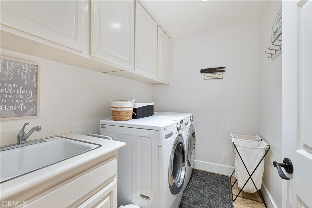 Laundry with sink! - 29 Bridington, Laguna Niguel CA 92677 - photo 38