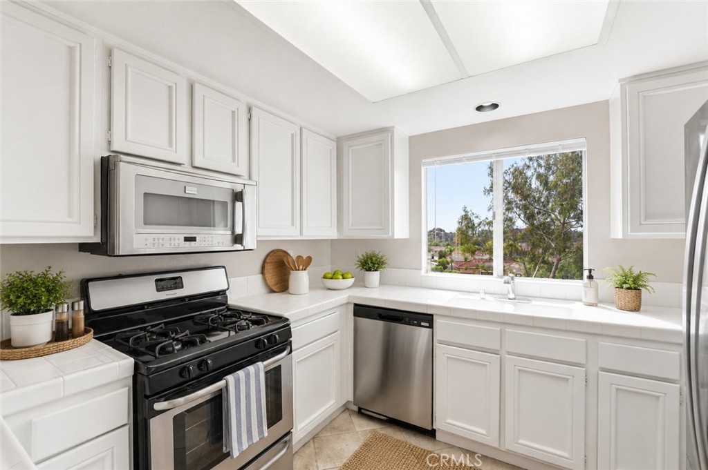 Kitchen: Virtual Staged Accessories - 29 Fleurance Street, Laguna Niguel CA 92677 - photo 19