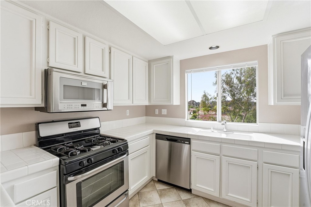 29 Fleurance Street, Laguna Niguel CA 92677 - photo 20
