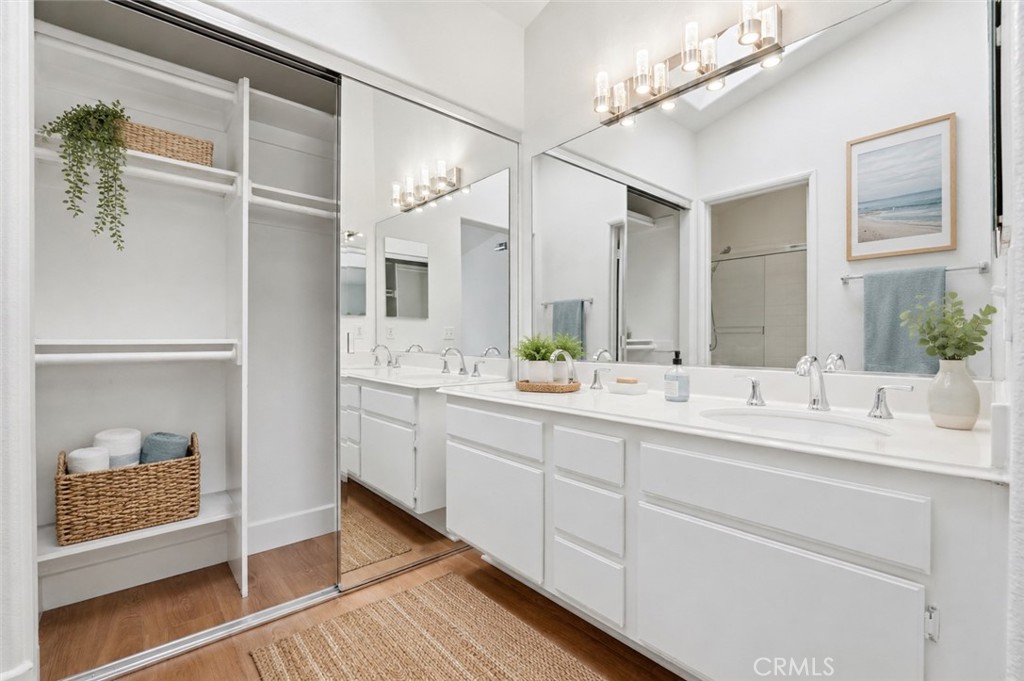 Primary Bath: Virtual Staged Accessories - 29 Fleurance Street, Laguna Niguel CA 92677 - photo 30