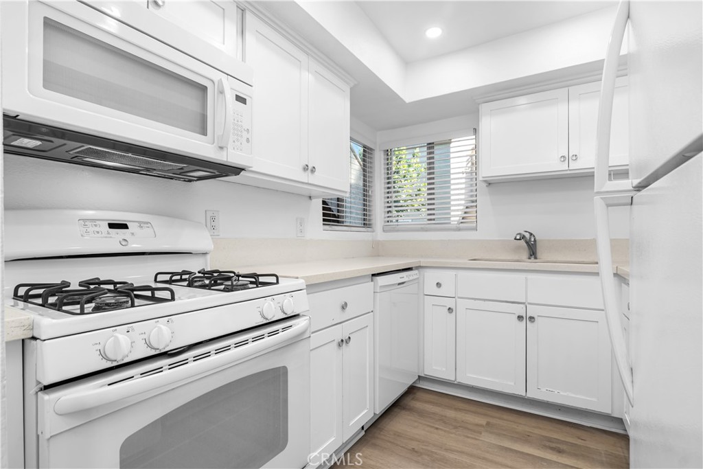 29095 Via Cerrito 41, Laguna Niguel CA 92677 - photo 13