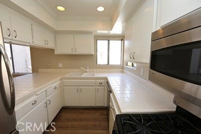 LARGE COUNTER SPACE FOR COOKING DINNER - 29123 #32 Via Cerrito, Laguna Niguel CA 92677 - photo 1