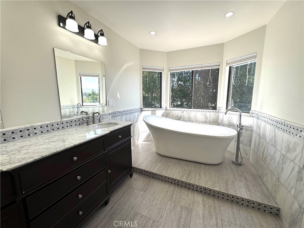 29142 Bobolink, Laguna Niguel CA 92677 - photo 11