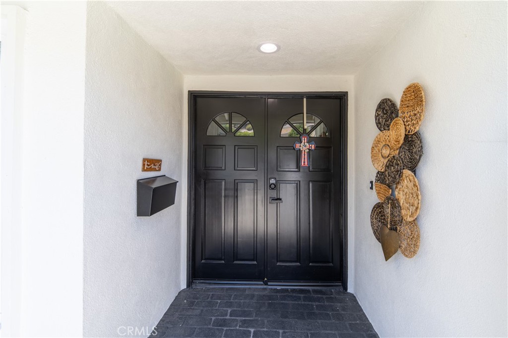 29181 Via San Sebastian, Laguna Niguel CA 92677 - photo 4
