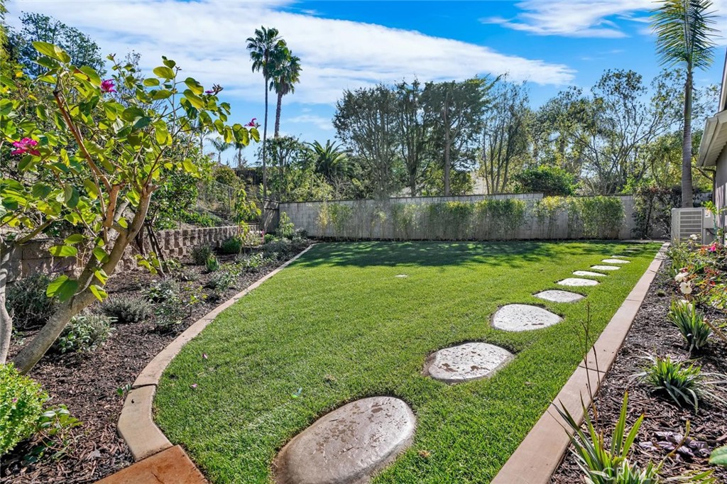 29341 LAS CRUCES, Laguna Niguel CA 92677 - photo 23