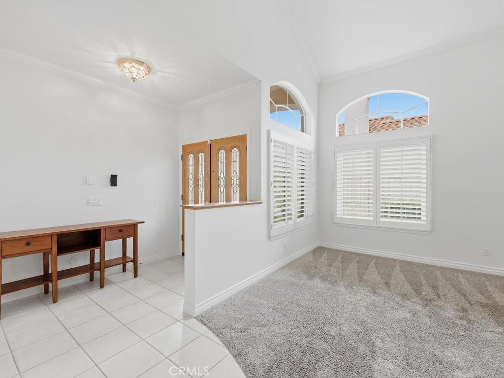 Foyer at double door entrance - 29352 Clipper Way, Laguna Niguel CA 92677 - photo 5