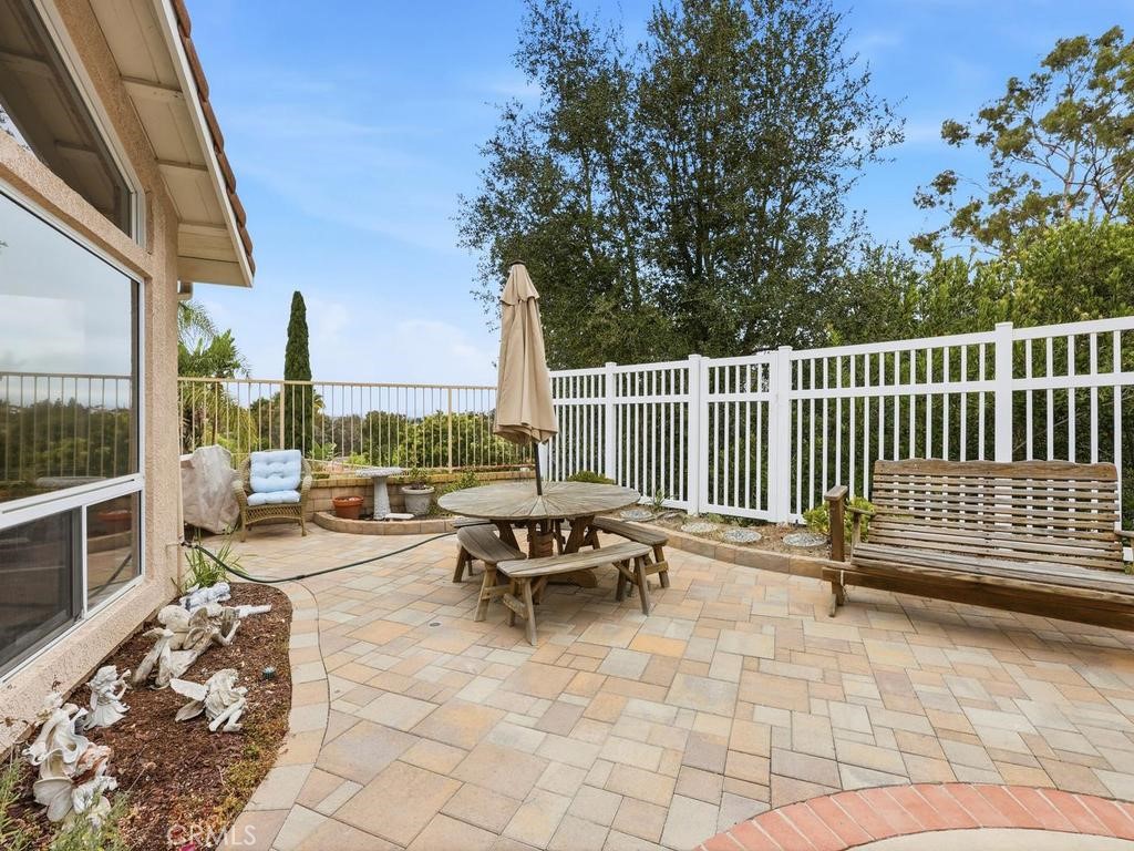 Patio with view of hills - 29352 Clipper Way, Laguna Niguel CA 92677 - photo 30