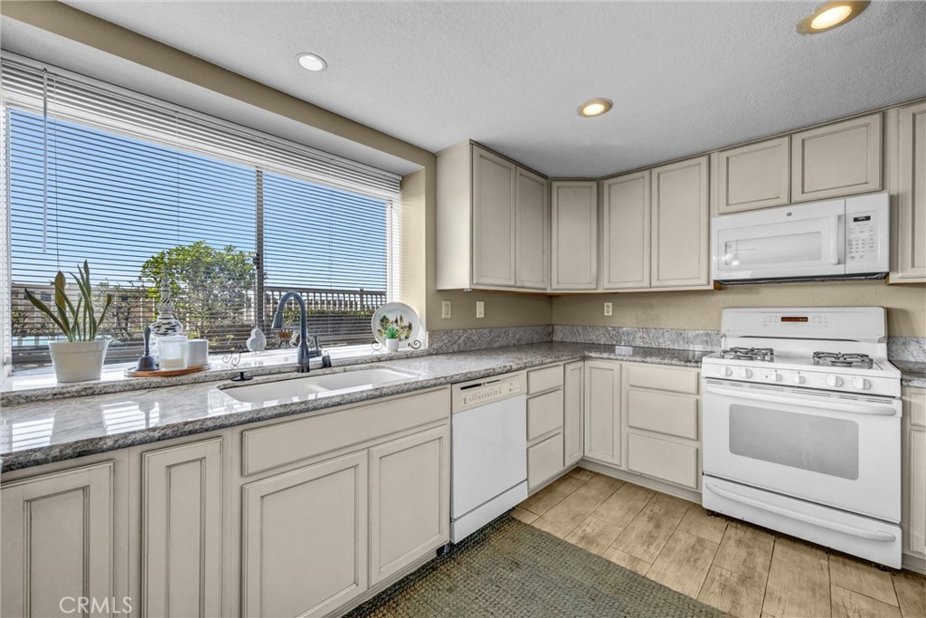 29431 Pointe Royale, Laguna Niguel CA 92677 - photo 16