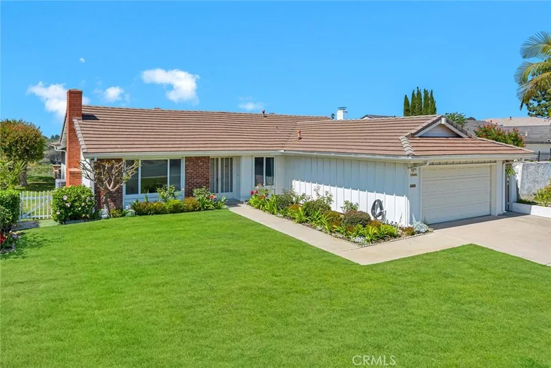 29481 Vista Plaza, Laguna Niguel, CA 92677