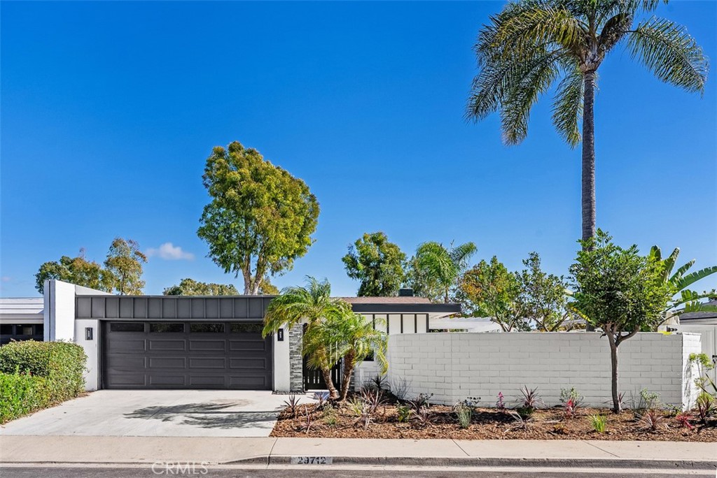 29712 Ellendale, Laguna Niguel CA 92677 - photo 1