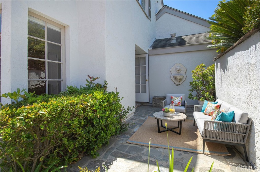 Virtually staged - 29772 Running Deer, Laguna Niguel CA 92677 - photo 33