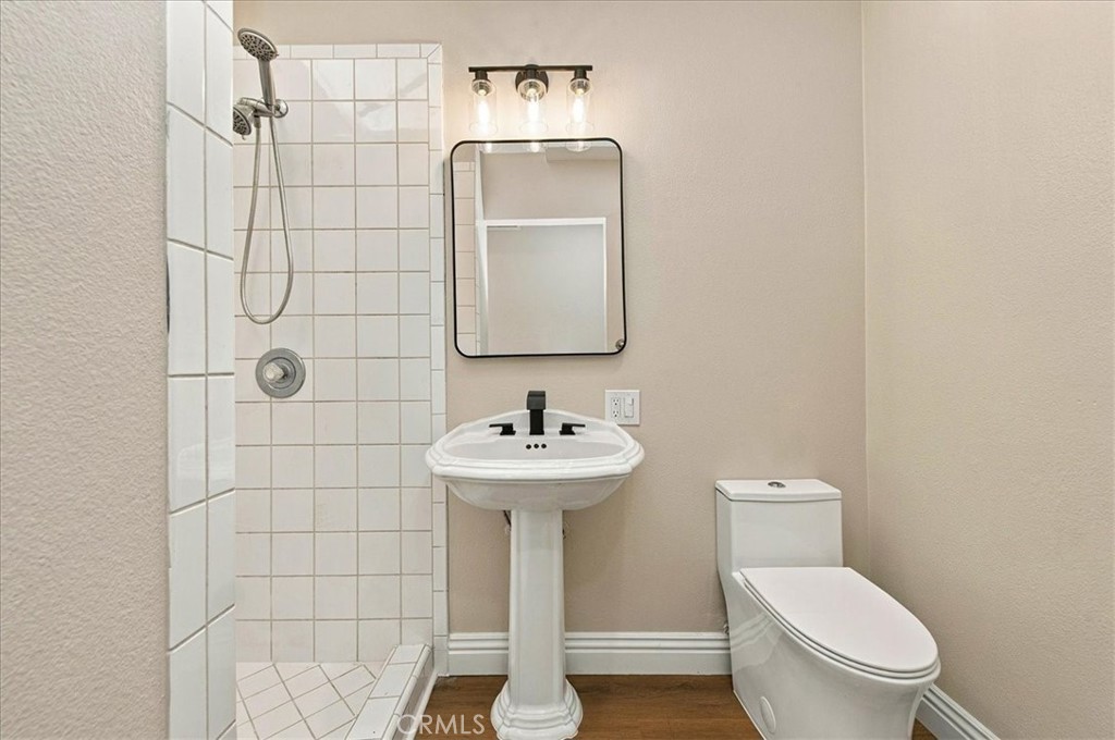 Downstairs en suite Bathroom - 29852 Running Deer, Laguna Niguel CA 92677 - photo 32