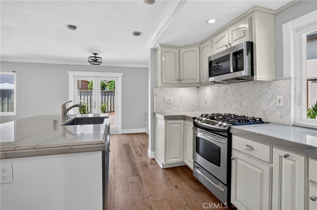 30045 Topsail, Laguna Niguel CA 92677 - photo 8