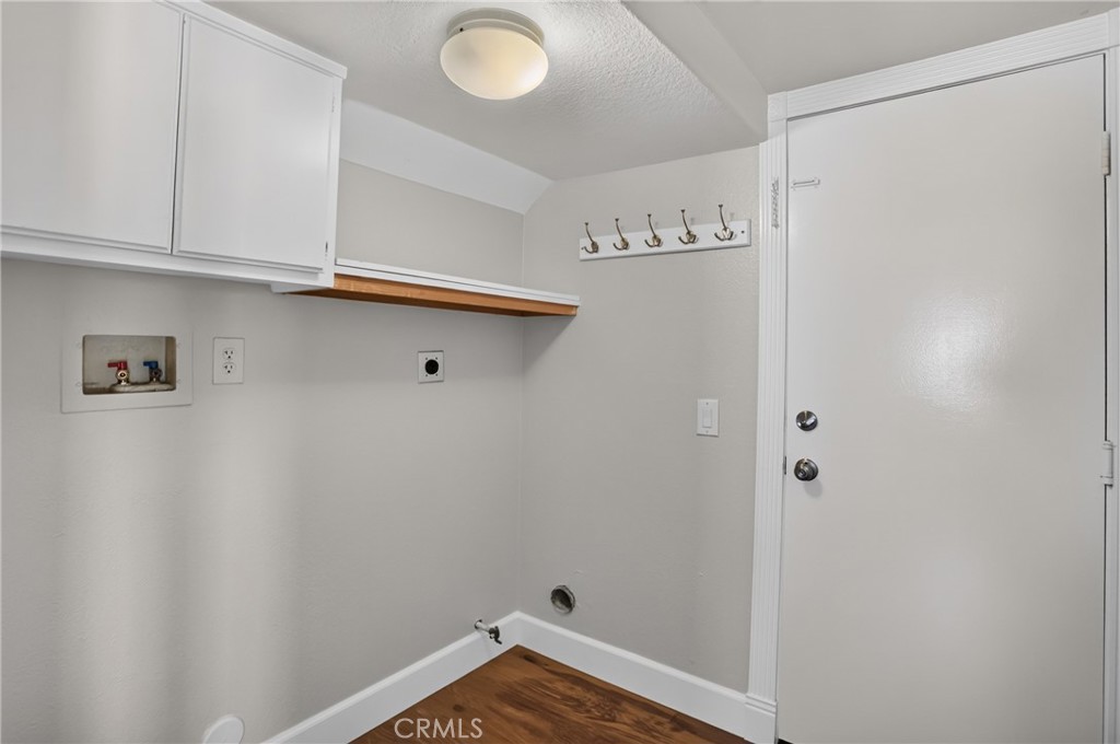 Downstairs laundry - 30045 Topsail, Laguna Niguel CA 92677 - photo 13
