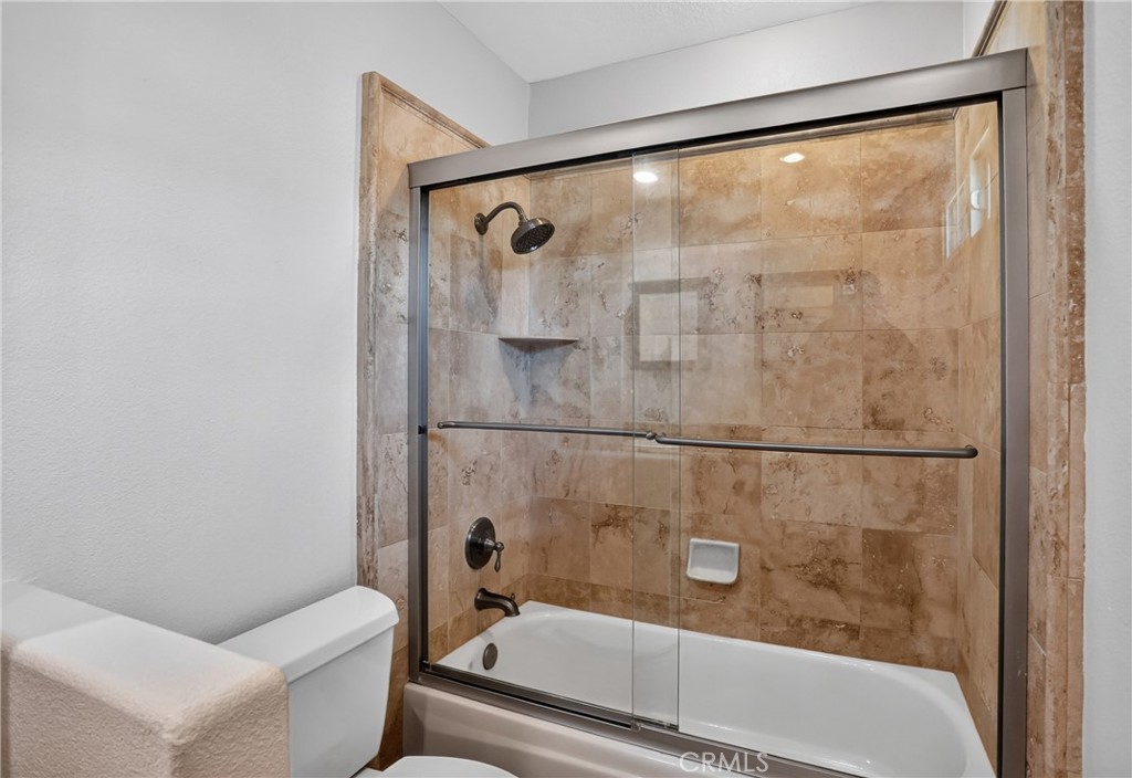 Upstairs bathroom - 30045 Topsail, Laguna Niguel CA 92677 - photo 22