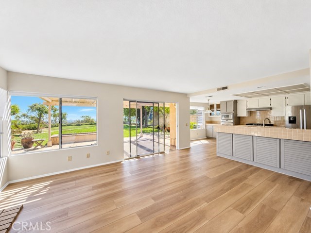Common Room - Open to Kitchen - 30382 Anamonte, Laguna Niguel CA 92677 - photo 9