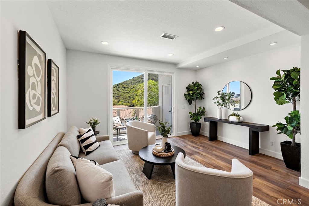 30902 Clubhouse 44J, Laguna Niguel CA 92677 - photo 1