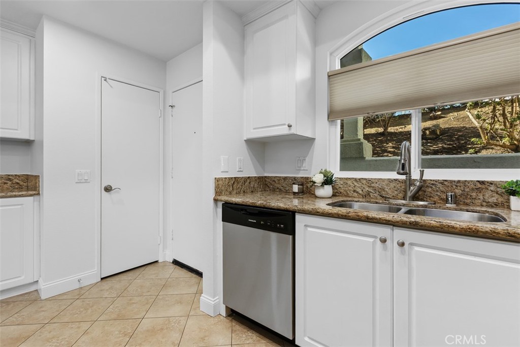 30902 Clubhouse Drive 13B, Laguna Niguel CA 92677 - photo 15