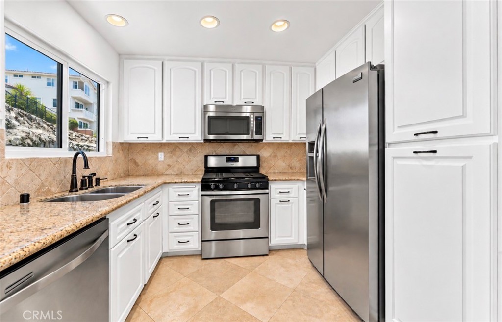 30902 Clubhouse Drive 14H, Laguna Niguel CA 92677 - photo 5
