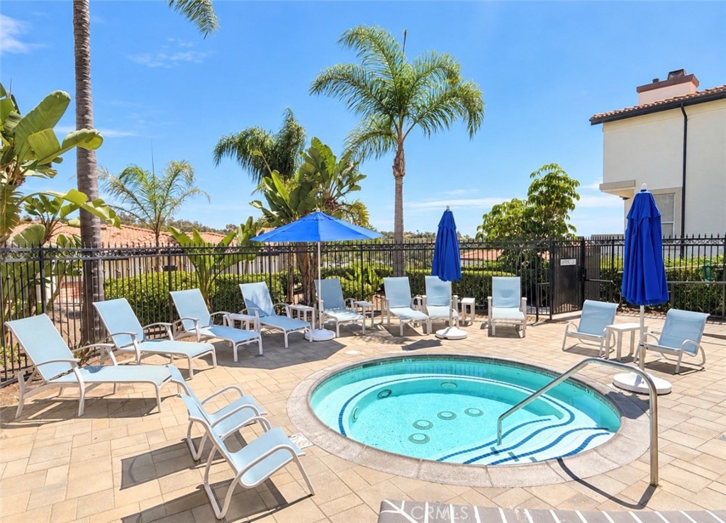 30902 Clubhouse Drive 14H, Laguna Niguel CA 92677 - photo 31