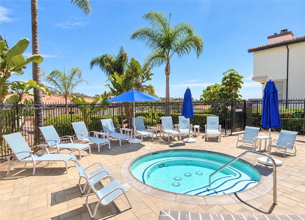 30902 Clubhouse Drive 14H, Laguna Niguel CA 92677 - photo 32