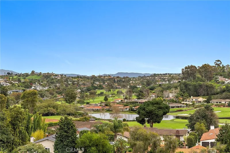30902 Clubhouse Drive 23F, Laguna Niguel, CA 92677