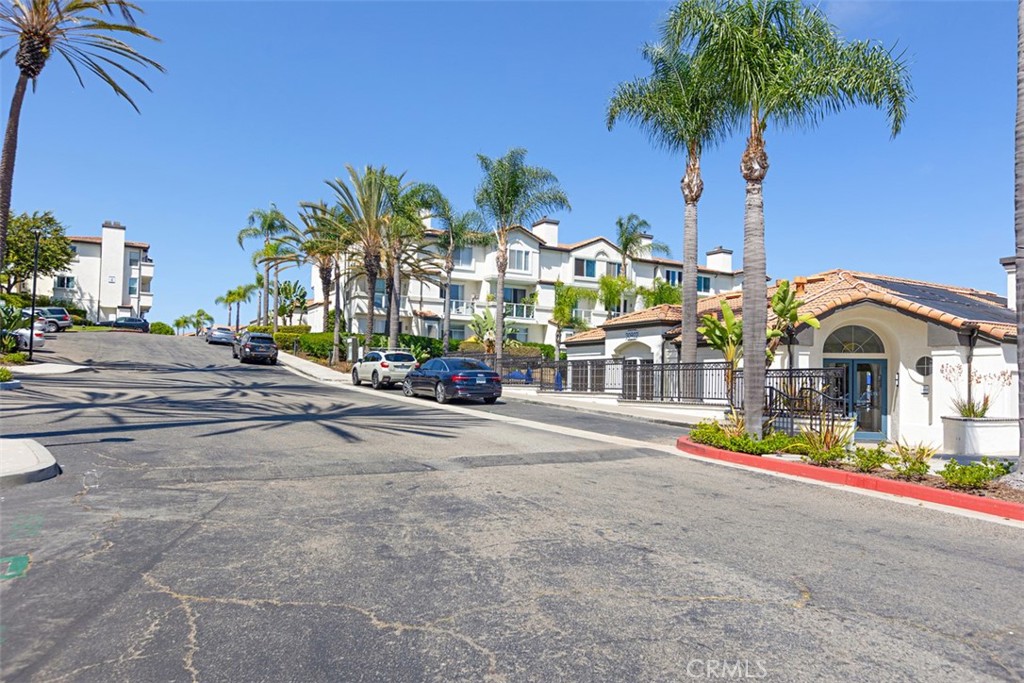 30902 Clubhouse, Laguna Niguel CA 92677 - photo 39