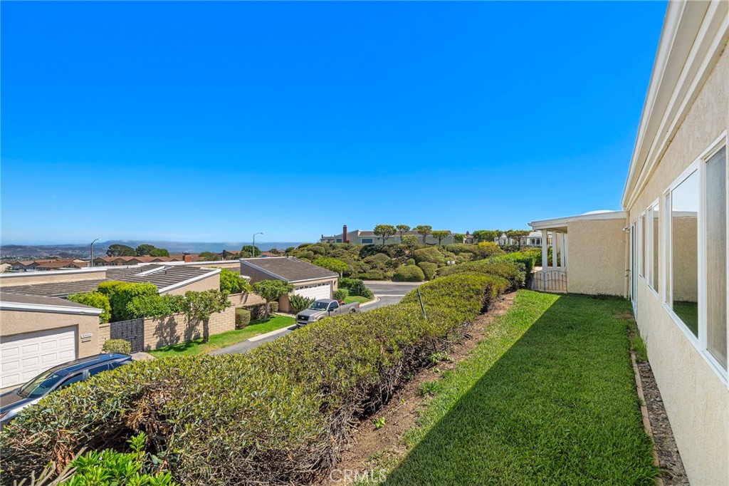 30982 Lucia Lane, Laguna Niguel CA 92677 - photo 2