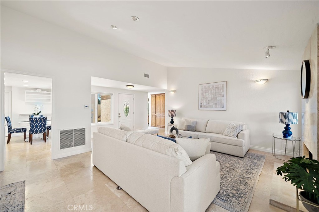 30982 Lucia Lane, Laguna Niguel CA 92677 - photo 17