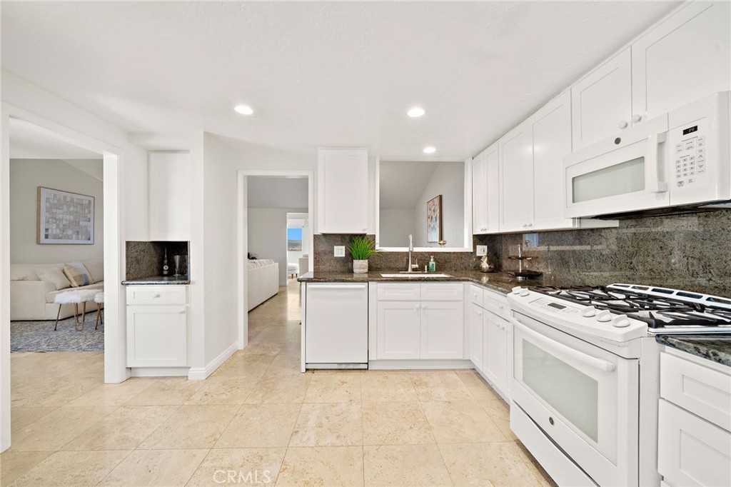 30982 Lucia Lane, Laguna Niguel CA 92677 - photo 23