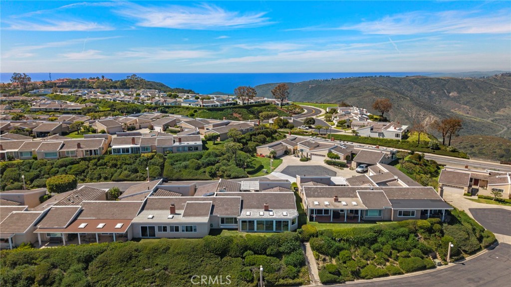30982 Lucia Lane, Laguna Niguel CA 92677 - photo 35