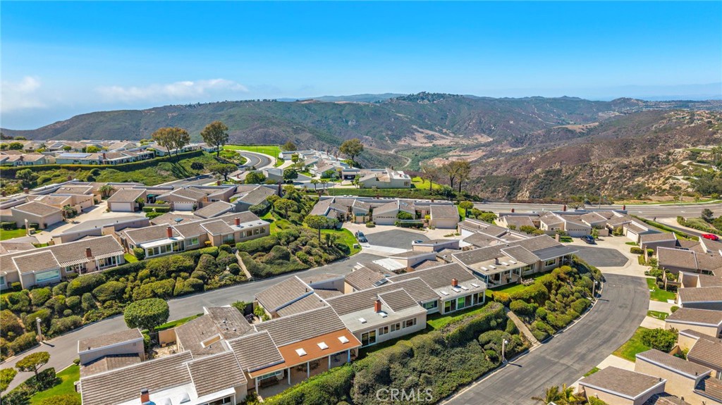 30982 Lucia Lane, Laguna Niguel CA 92677 - photo 39