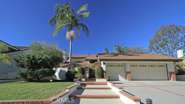Front lawn, gated entrance and driveway with extra parking - 31071 Augusta Drive, Laguna Niguel CA 92677 - photo 1
