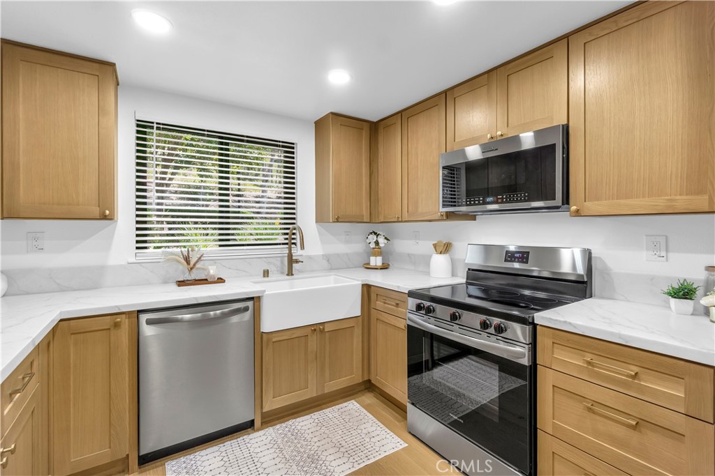 31281 E Nine Drive, Laguna Niguel CA 92677 - photo 8