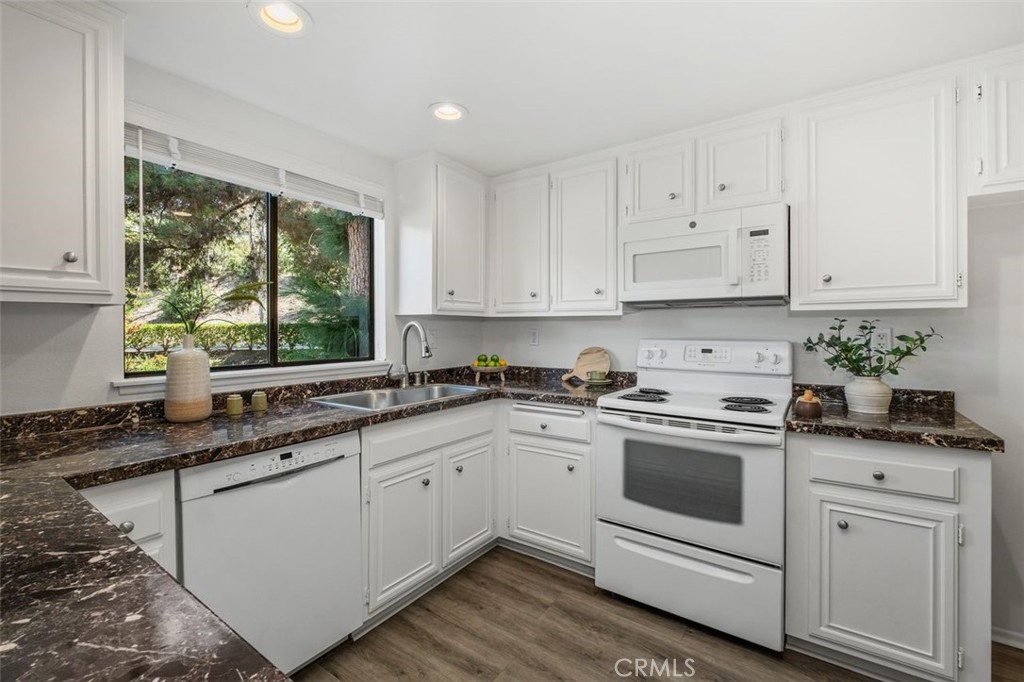 31383 E Nine Drive, Laguna Niguel CA 92677 - photo 10