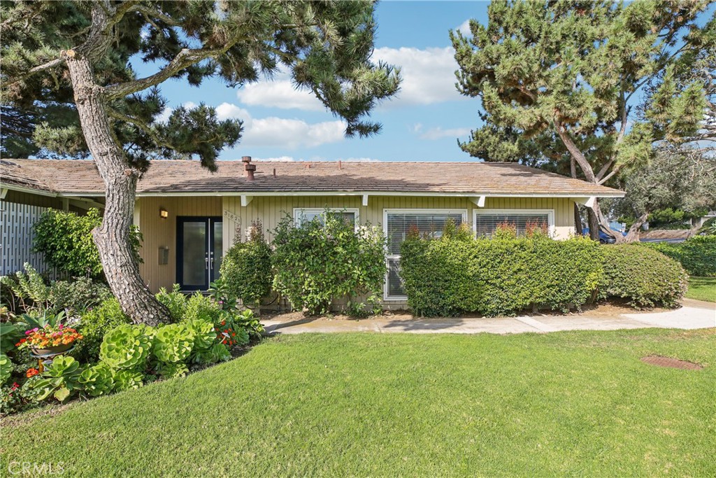 31621 Crystal Sands, Laguna Niguel CA 92677 - photo 1