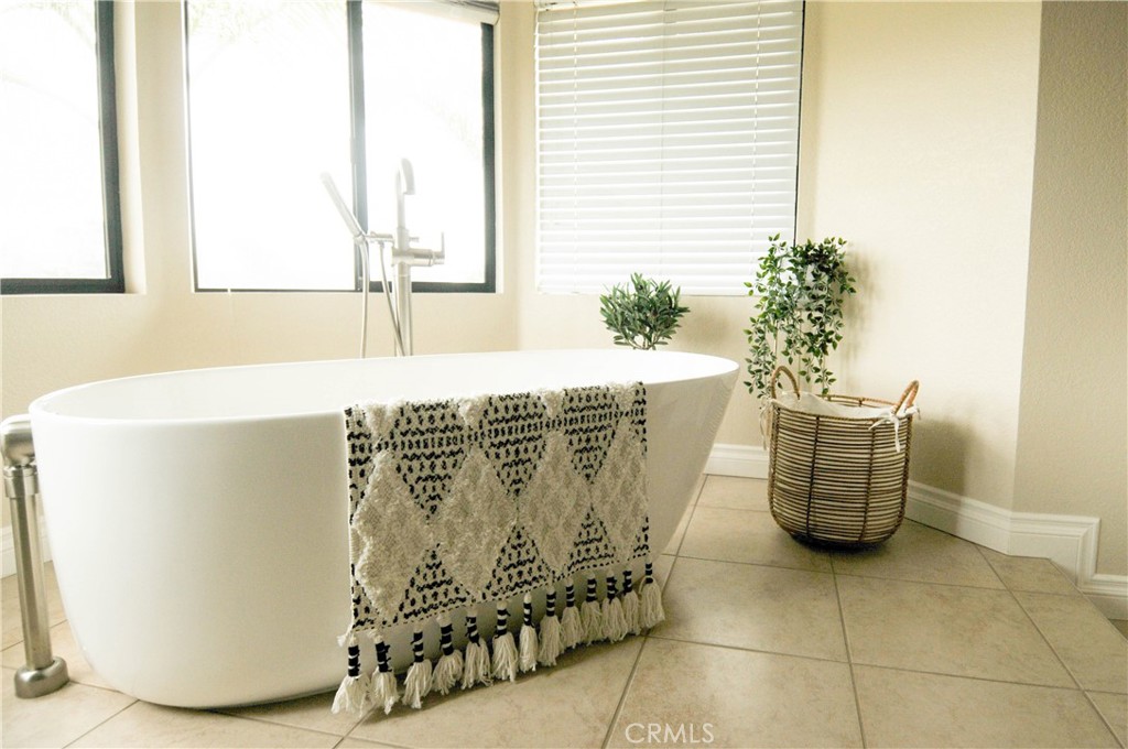 31982 Mount Rainier Drive, Laguna Niguel CA 92677 - photo 9