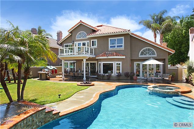 This Crest De Ville Estates home has is all: saltwater pool & spa, recent upgrades throughout, ocean view off master bal - 32 NEW, Laguna Niguel CA 92677 - photo 1