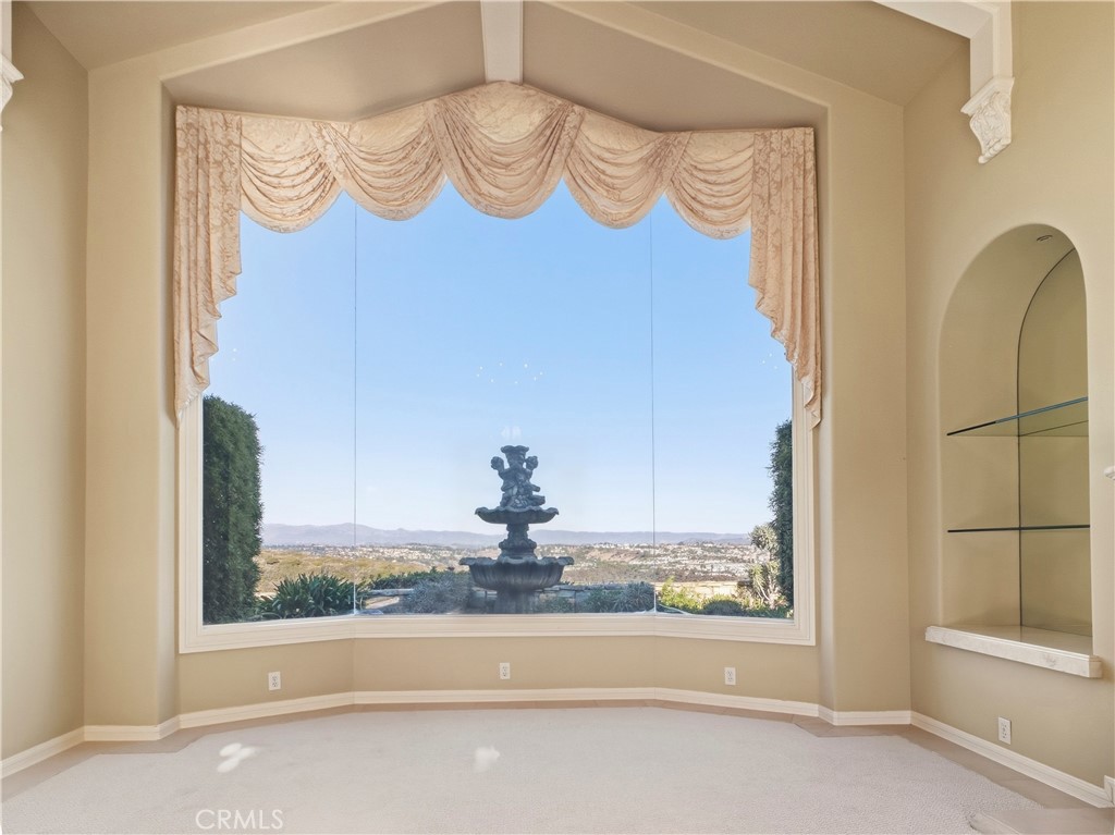 Entry - 32042 Isle Vista, Laguna Niguel CA 92677 - photo 3