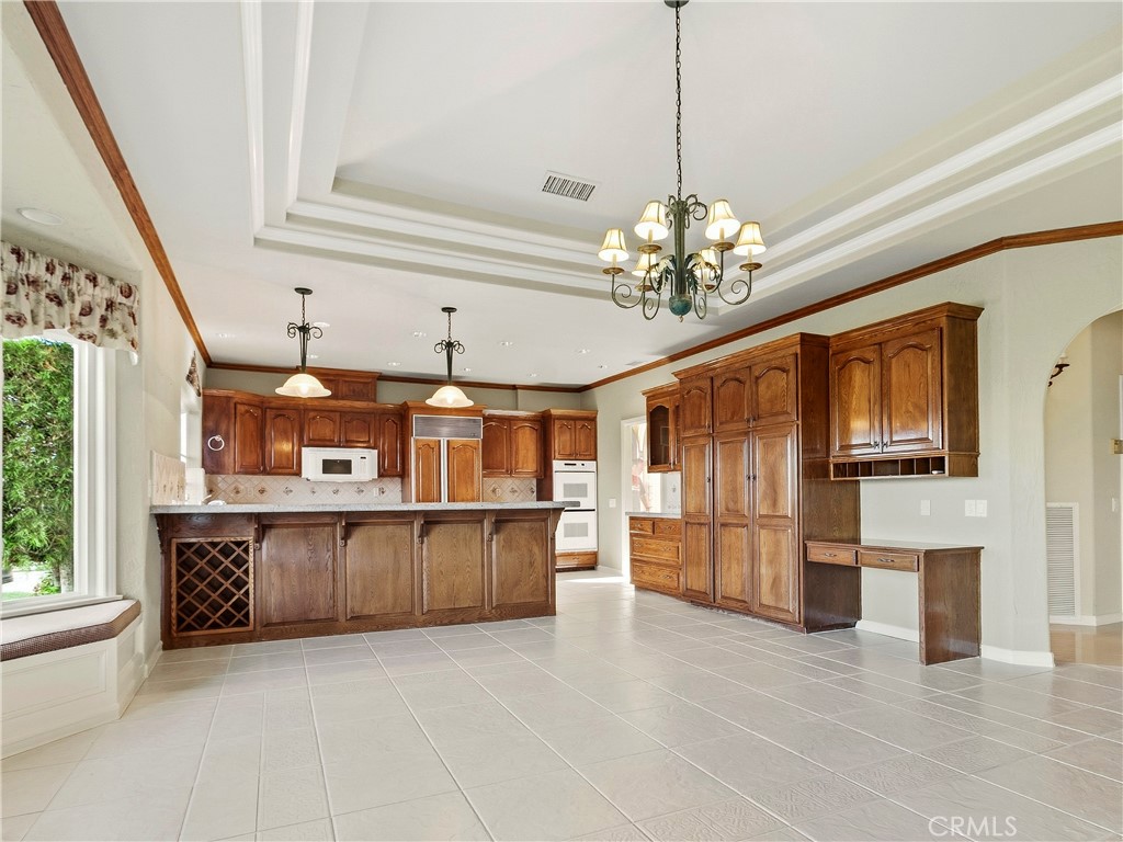 Kitchen - 32042 Isle Vista, Laguna Niguel CA 92677 - photo 10