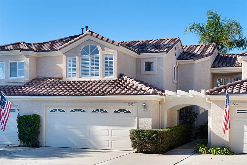 Two car attached garage in this beautiful townhome. - 32405 Barkentine Boulevard 41, Laguna Niguel CA 92677 - photo 1