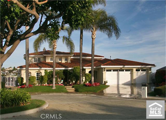 Custom Home offering 4,350 SF, 4 BR, 4.5 BA, library on premium lot with ocean and golf course views within walking dist - 4 SOUTH PEAK, Laguna Niguel CA 92677 - photo 1