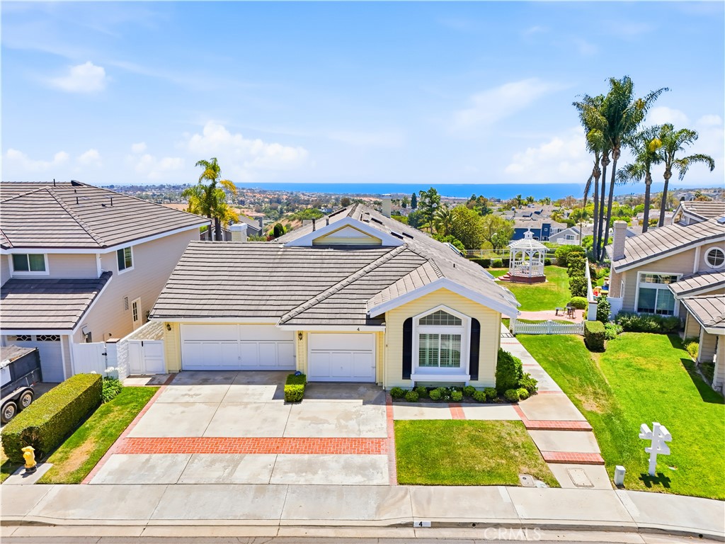 Welcome home! See the panoramic ocean view in back! - 4 Tremount, Laguna Niguel CA 92677 - photo 1