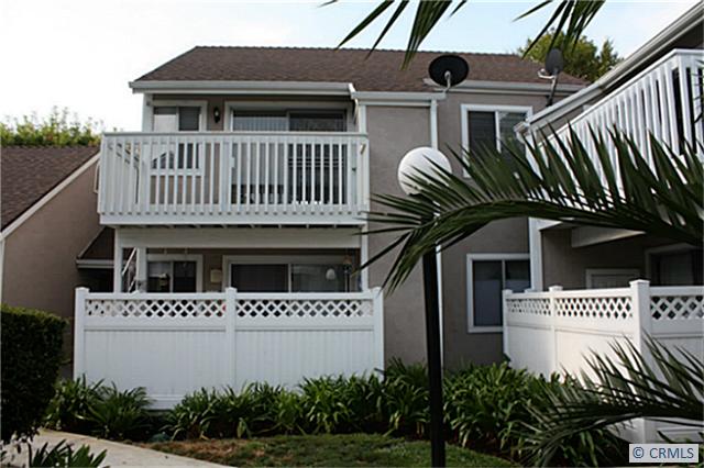 Upstairs unit. Airy and full of light. - 45 TERRACE Circle, Laguna Niguel CA 92677 - photo 1