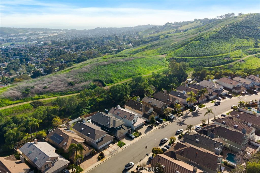 46 Oakcliff Drive, Laguna Niguel CA 92677 - photo 1