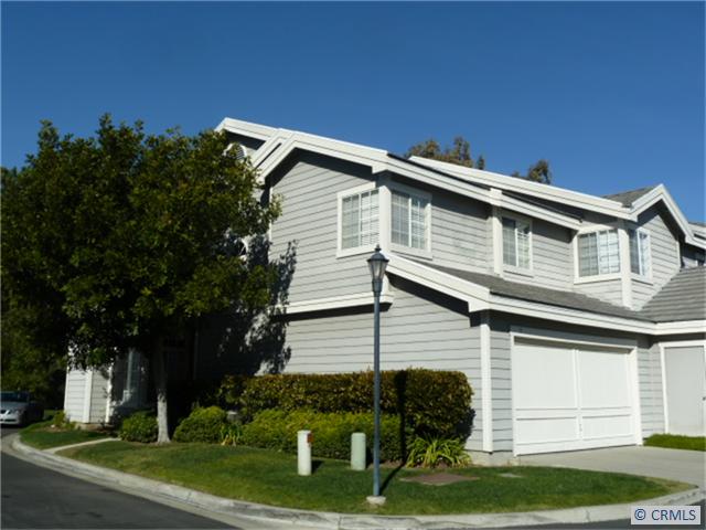 VERY FEW HOMES IN THIS COMMUNITY HAVE A 2 CAR GARAGE. THIS IS THE LARGEST MODEL, END UNIT WITH A 2 CAR GARAGE AND DRIVEW - 51 CAMPTON Place, Laguna Niguel CA 92677 - photo 1